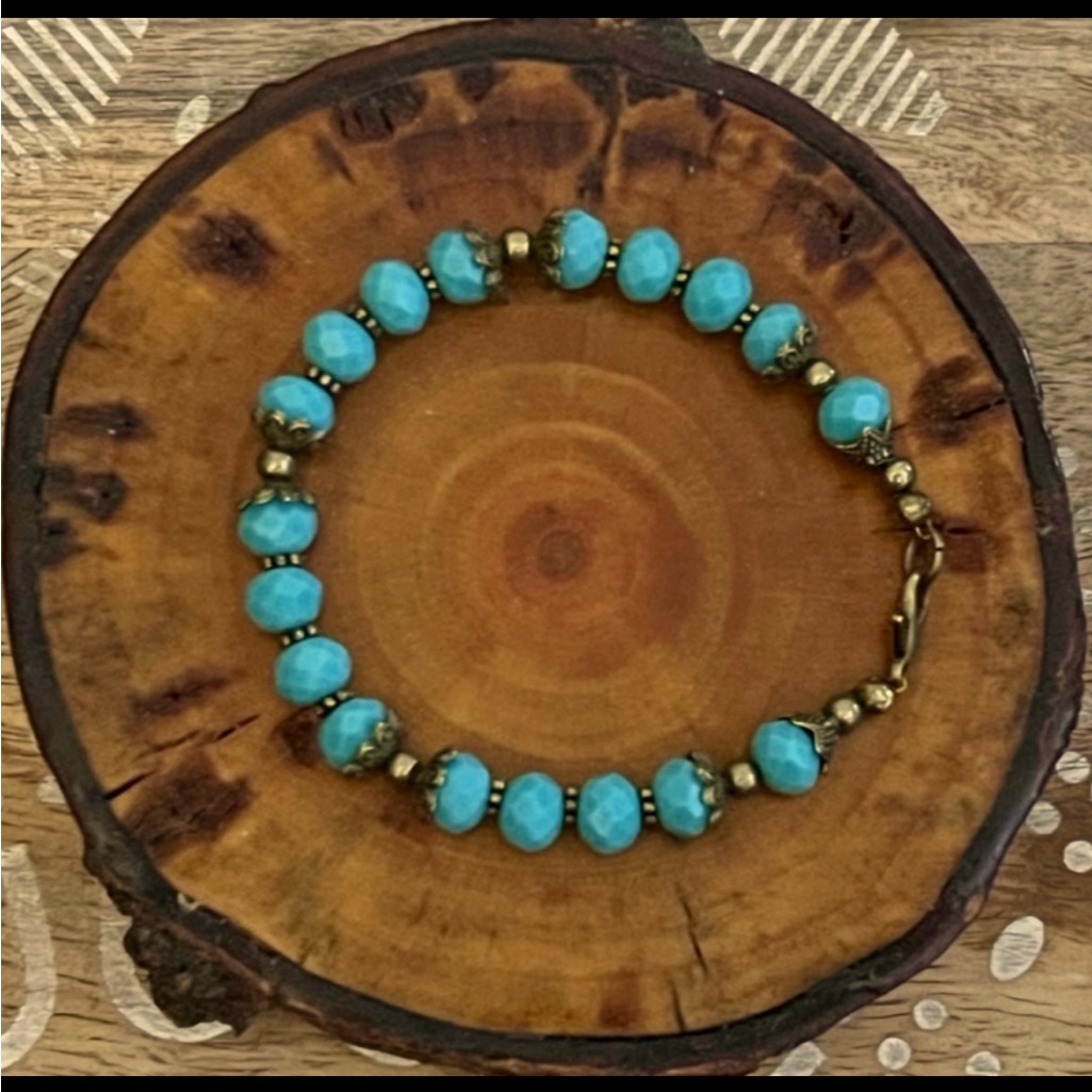 Beautiful Vintage Faceted Rondel Turquoise Glass & Bronze Beaded Bracelet
